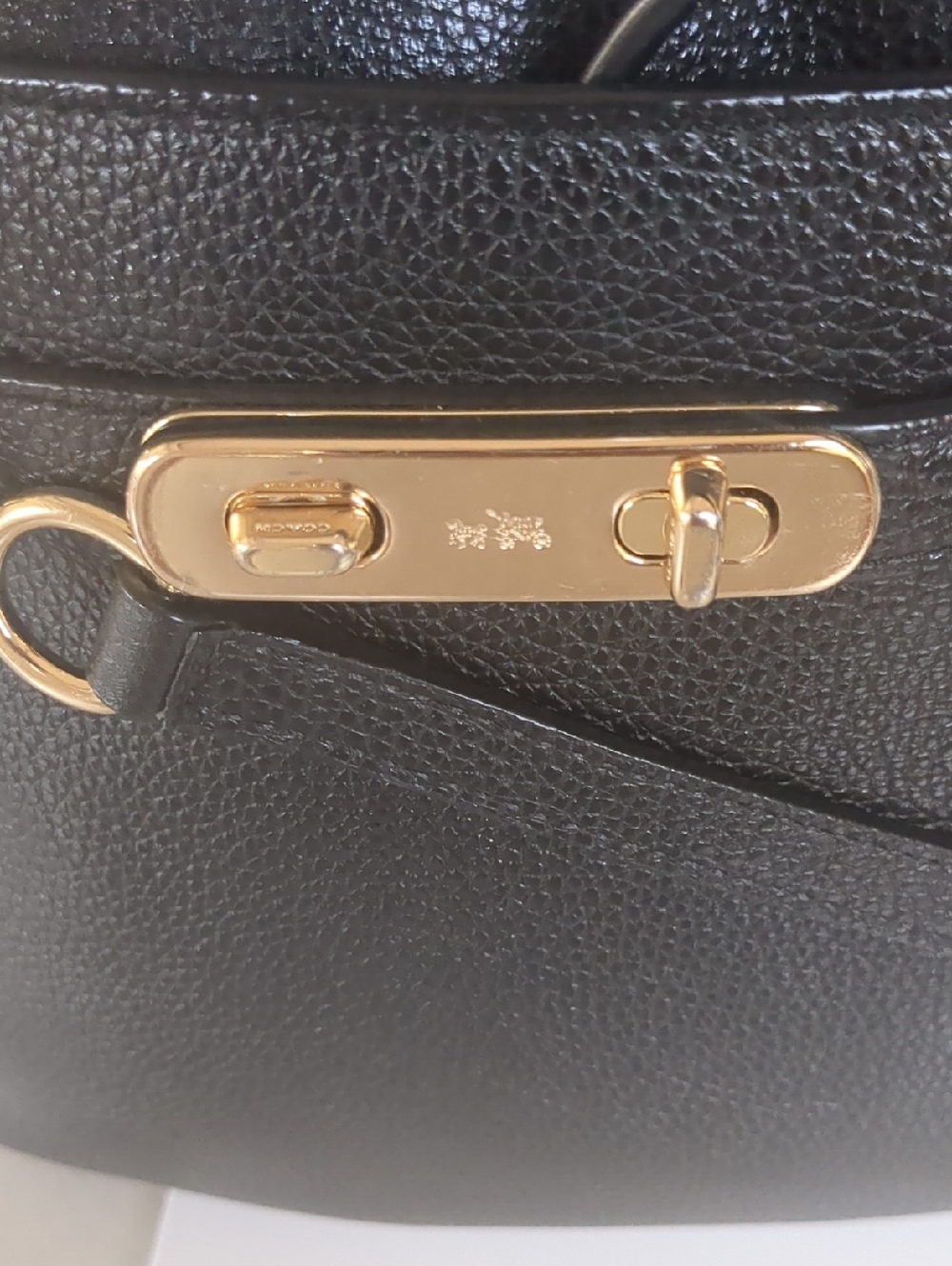 Coach black leather crossbody purse/bag - Picture 5 of 12